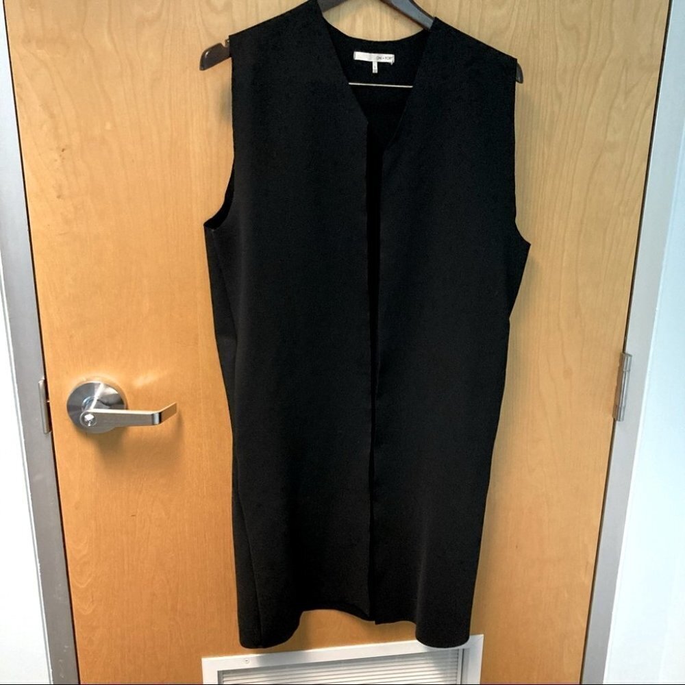 OAK  + FORT Sz S Oversized Knee Length Neoprene Open Style Vest